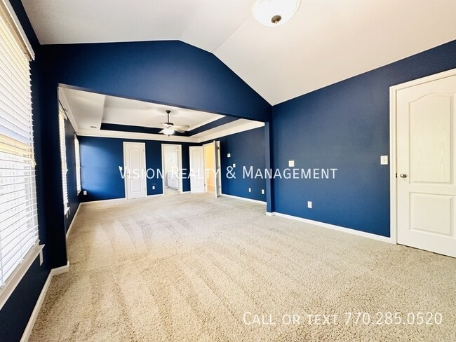 Building Photo - 19 Baywood Ln