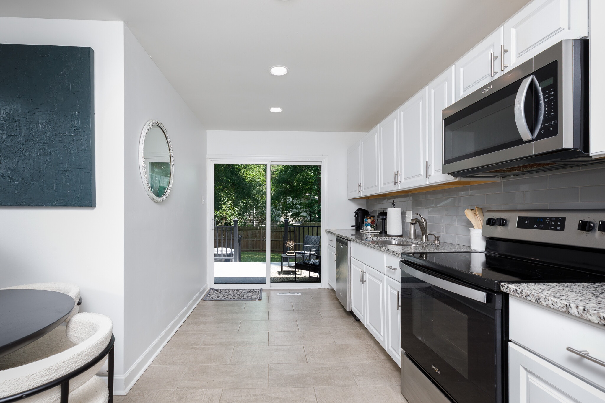 Building Photo - 3104 Erskine Dr