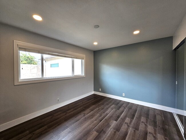 Building Photo - 9213 El Tango Cir