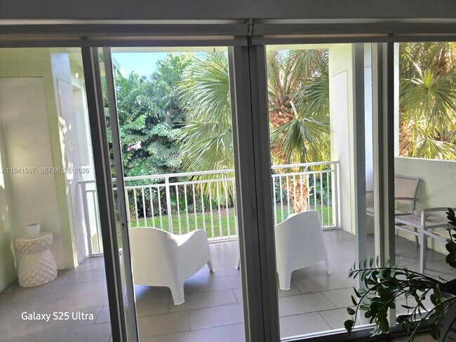 Building Photo - 5300 NW 87th Ave