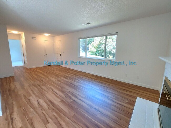Building Photo - 4230 Topsail Ct