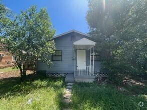 Building Photo - Charming 3bed/1bath Home in St Pete! Avail...