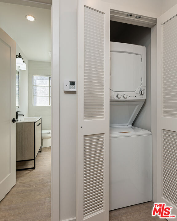 Building Photo - 4102 Country Club Dr