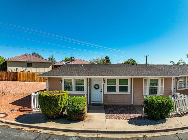 Primary Photo - Springtree Condo