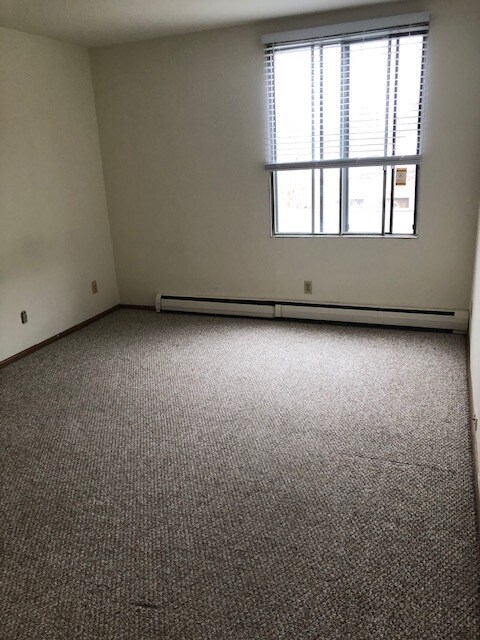 Building Photo - Westport Apartments