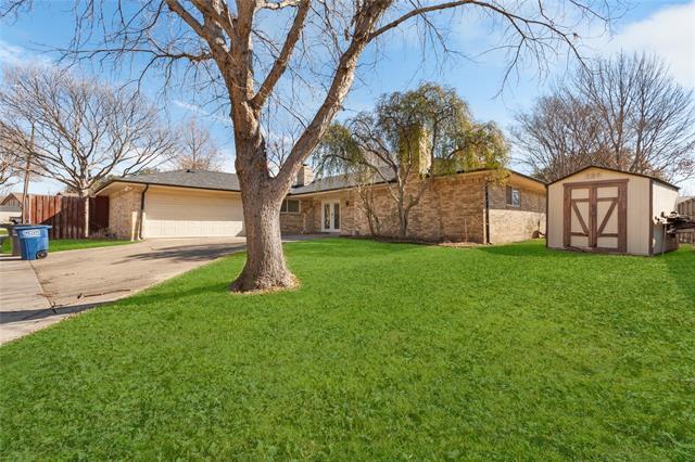 Building Photo - 609 Lake Ridge Dr