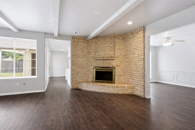 Building Photo - 10507 Offer Dr
