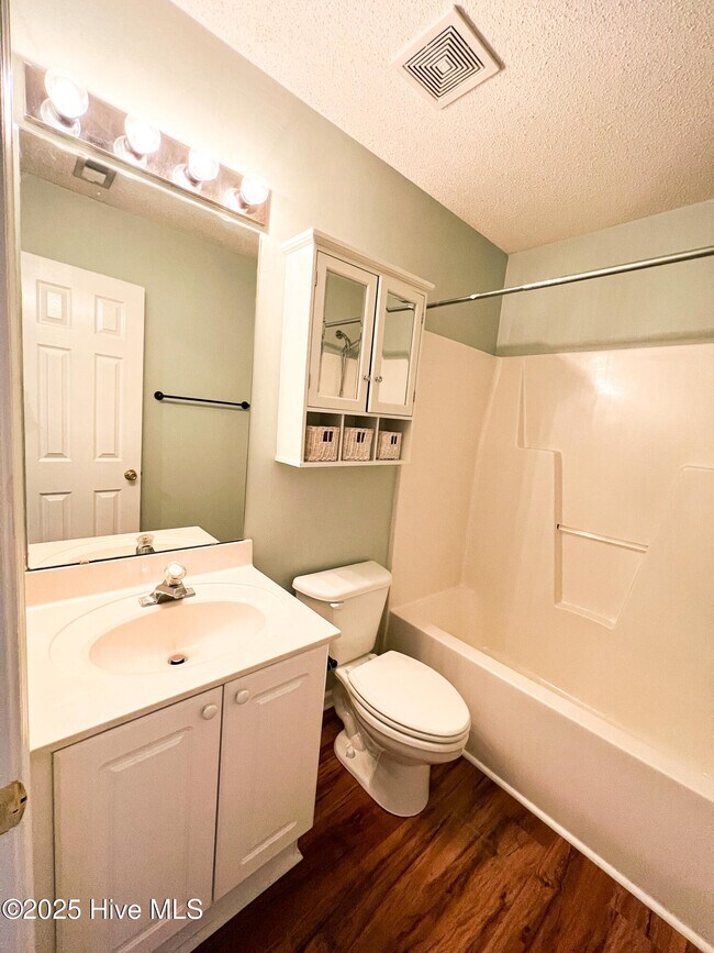 Building Photo - 7321 Verona Dr