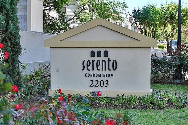 Building Photo - 2203 Dorrington St