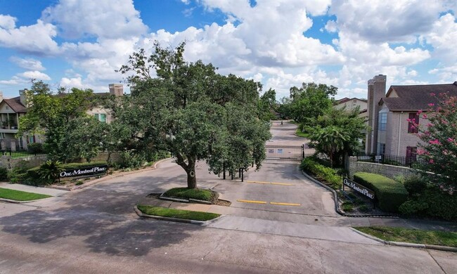 Building Photo - 2120 El Paseo St