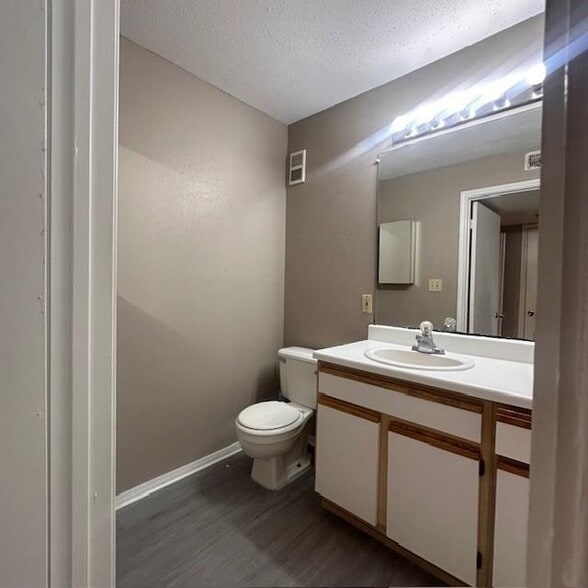 Building Photo - 2667 NW 33rd St