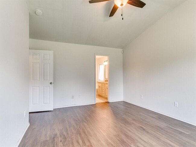 Building Photo - 18100 Calle Way