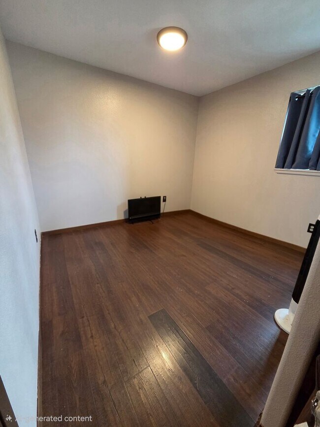 Building Photo - Pet-Friendly Ground Floor 2-Bedroom Home with New Appliances & Garden Space
