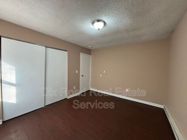 Building Photo - 3004 Finley St