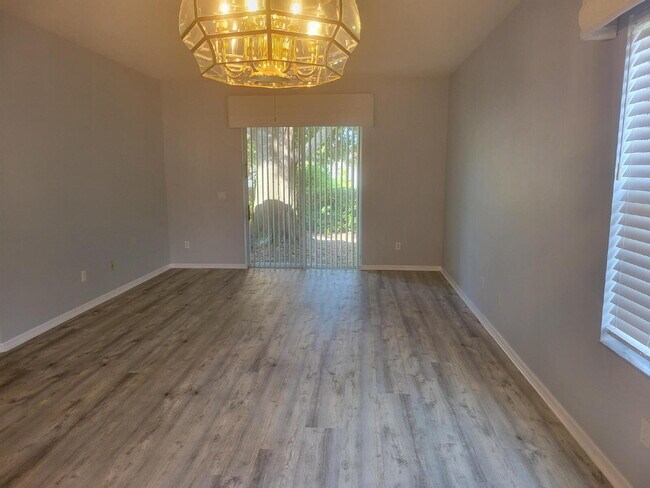 Building Photo - Magnificent home in highly sought-after 55...
