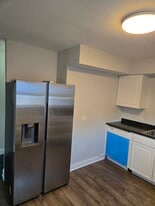 Building Photo - 1537 Homestead Rd