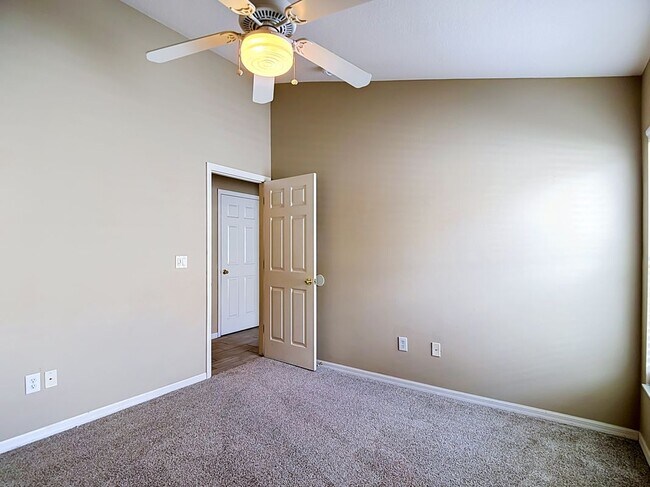 Building Photo - 2866 Duncan Tree Cir