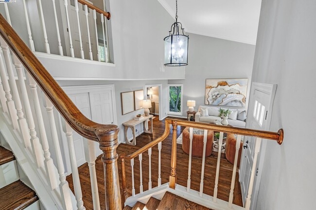 Building Photo - 519 Ellesmere Dr
