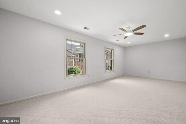 Building Photo - 6056 Morgan Ct