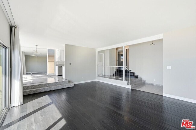 Building Photo - 18065 Coastline Dr