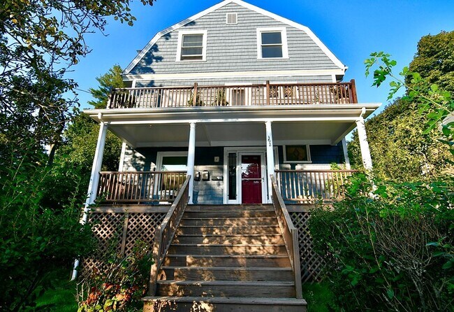 Building Photo - 392 Reedsdale Rd