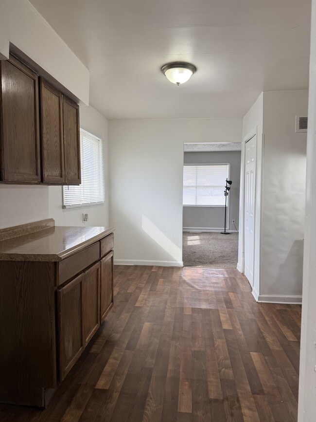 Building Photo - 515 Alton Ave