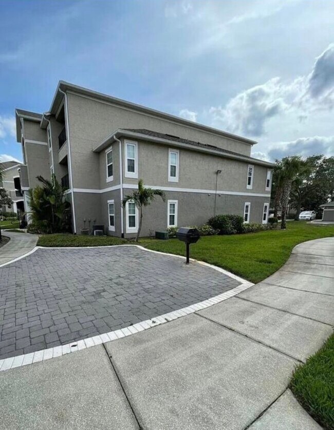 Building Photo - 6512 Swissco Dr
