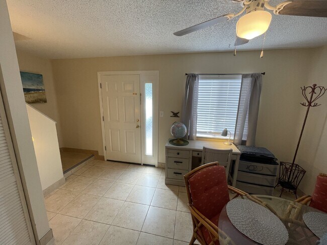 Building Photo - Seaport Village Available November 1st 2026 for a 7-12 month lease