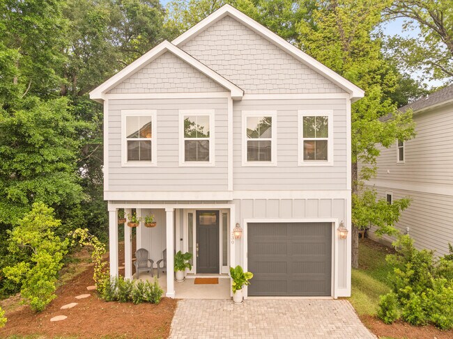 Building Photo - 230 Rearden Wy