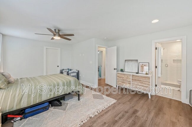 Building Photo - 235 Sotir St NW
