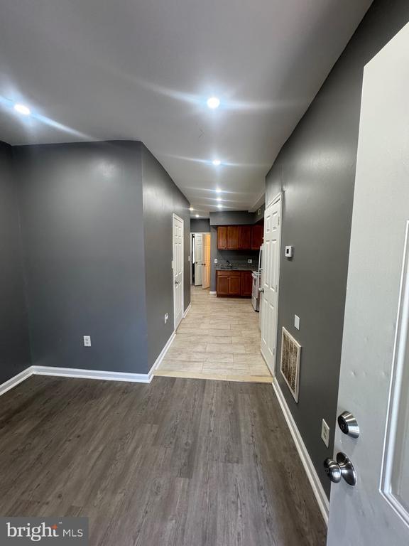 Building Photo - 1108 N Bond St