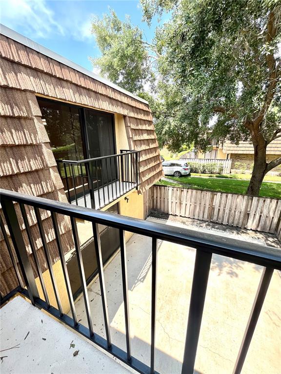 Building Photo - 5268 Coral Ct