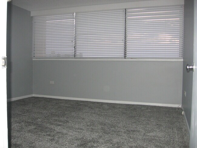 Building Photo - 500 Treasure Island Causeway