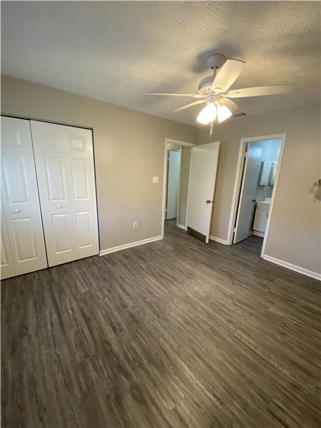 Building Photo - 2303 Beaumont Dr