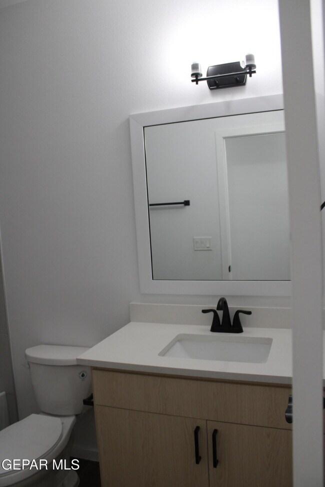 Building Photo - 15220 Ambition Ave