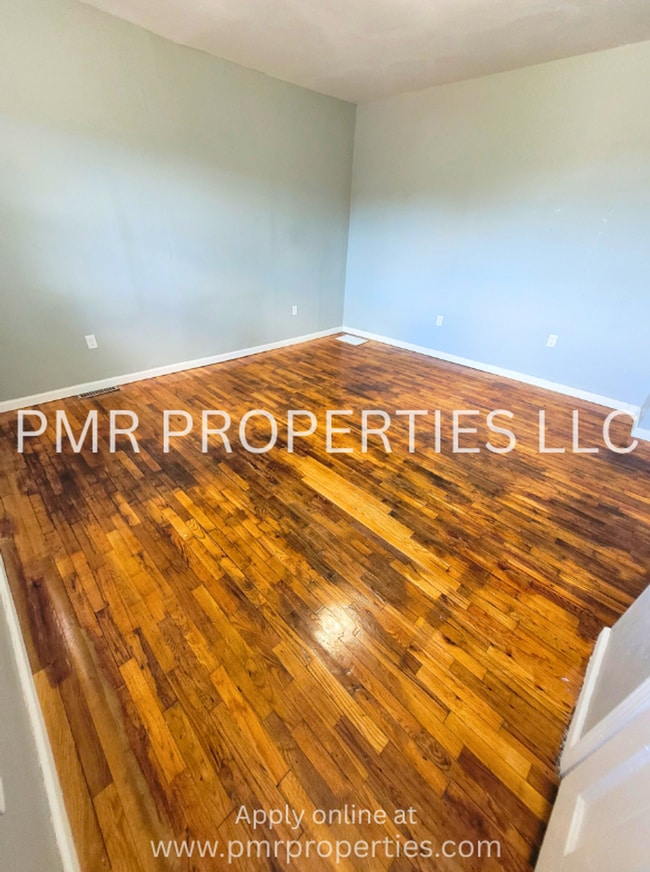 Building Photo - AVAILABLE SOON! 3 Bedrooms/2 Bathroom House