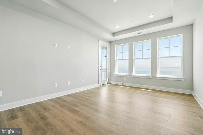 Building Photo - 218 Switchgrass Wy