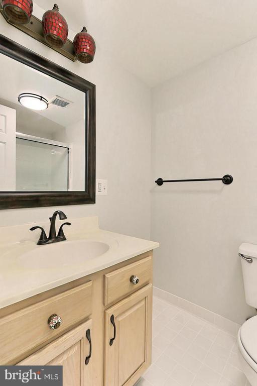 Building Photo - 1024 N Monroe St