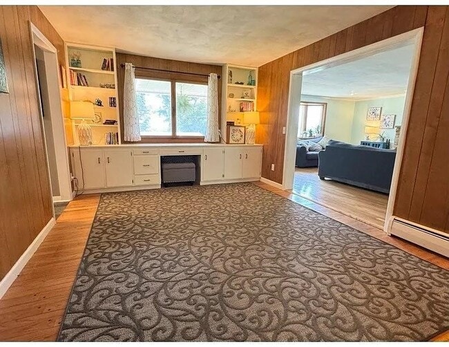 Building Photo - 7 Exeter Dr