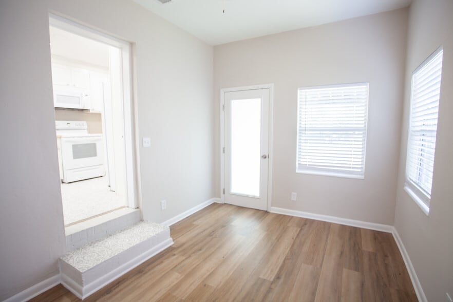 Building Photo - 1321 Stimson St