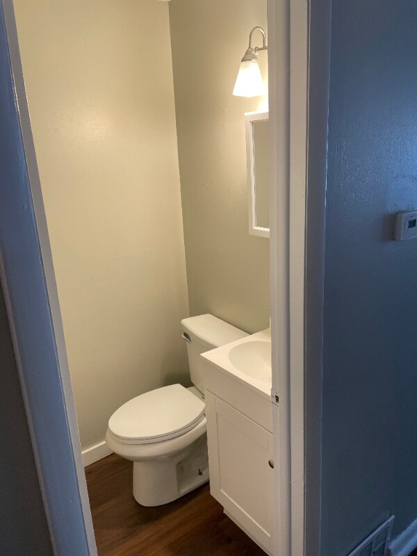 Building Photo - 532 Barnett Rd