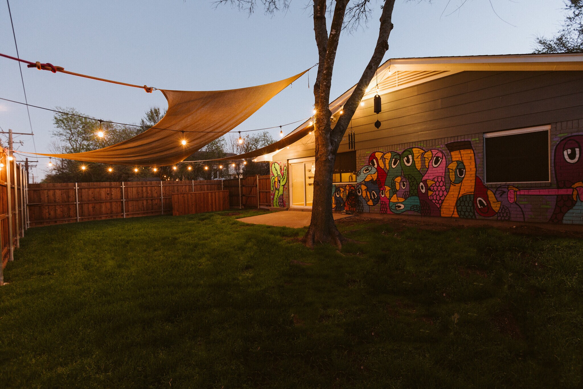 Building Photo - 1300 Thornridge Rd