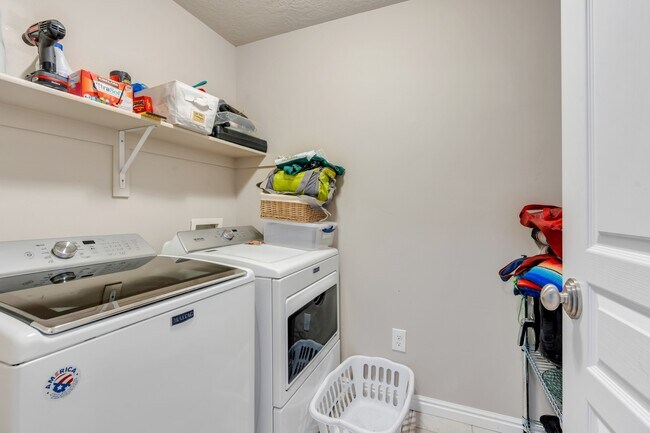 Building Photo - 3357 N 150 W