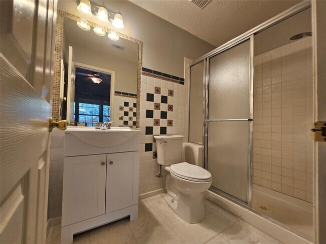 Building Photo - 174 Prairie Springs Loop