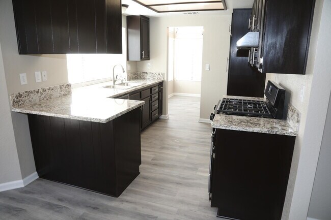 Building Photo - 3540 Stillmeadow Ln