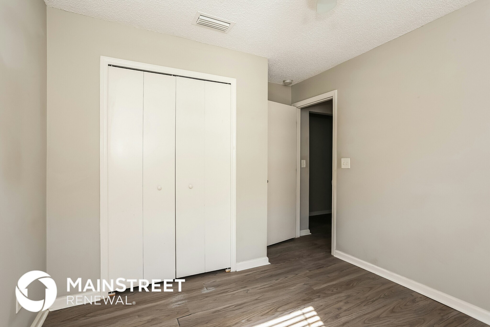 Building Photo - 7878 Cherry Blossom Dr S