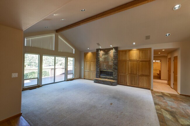 Building Photo - 2759 NW Champion Cir