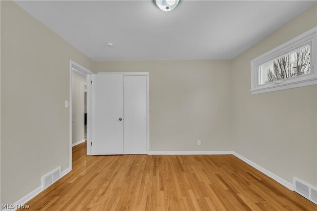 Building Photo - 23760 Puritan Ave