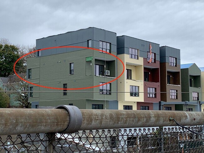 Building Photo - Jamaica Plain 2 bedroom w/garage parking a...