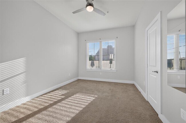 Building Photo - 2400 Louis Henna Blvd